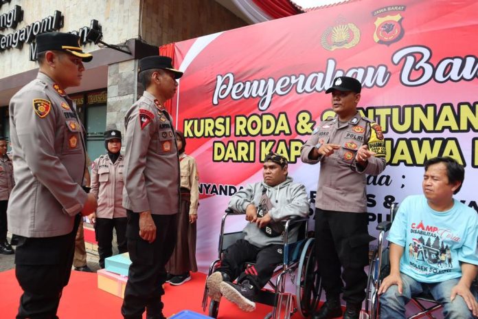 Bantuan yang diserahkan langsung pak Kapolda Jawa Barat ini sebagai bentuk kepedulian Polri terhadap kaum disabilitas