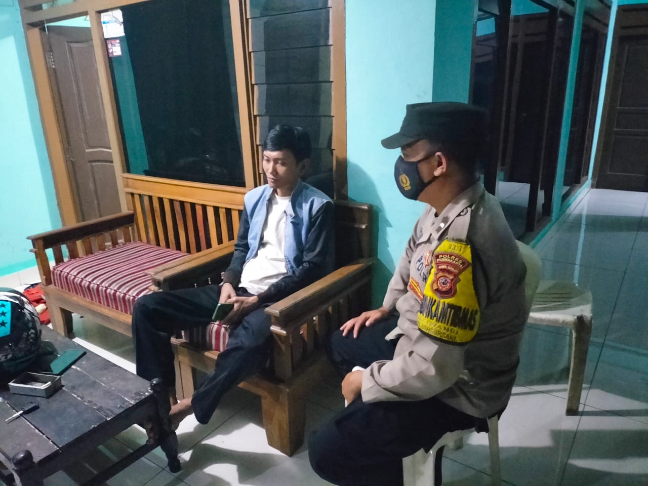 kegiatan Patroli sambang ke setiap pos kamling tersebut sebagai bentuk apresiasi dan dukungan kepada warga masyarakat