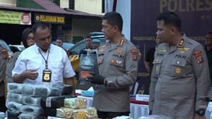 Ungkap Kasus Narkotika Dalam Waktu 8 Bulan Satresnarkoba Polrestabes Medan Berhasil Amankan Sabu Seberat 363,4 Kg Dan Ganja Seberat 203,8 Kg