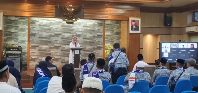 Bantuan biaya pembinaan ketaqwaan ini merupakan bentuk penghargaan Perusahaan kepada karyawan yang telah mengabdikan dirinya