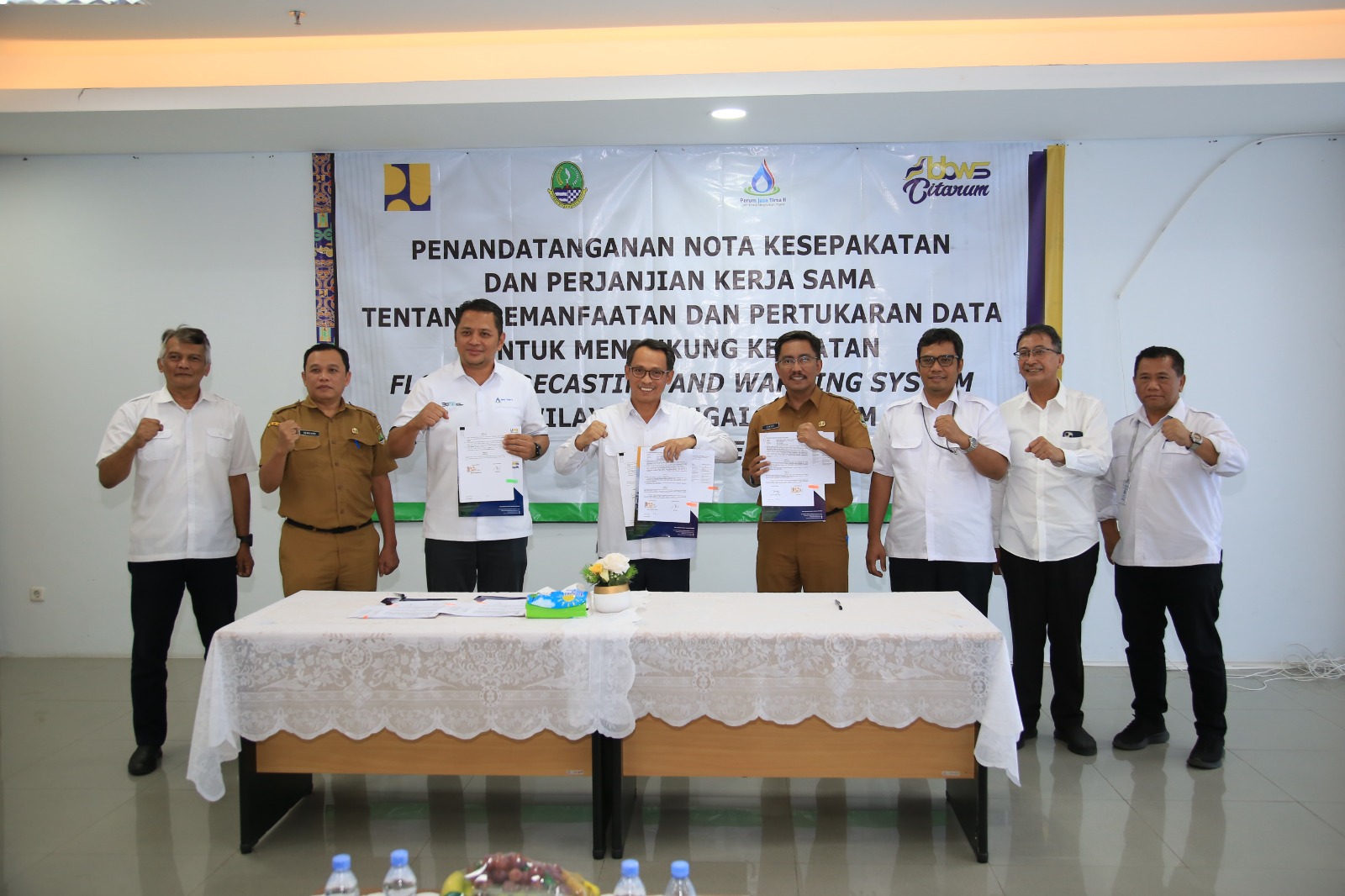 Kementerian PUPR melakukan penandatanganan Perjanjian Kerja Sama (PKS) terkait Pemanfaatan dan Pertukaran Data