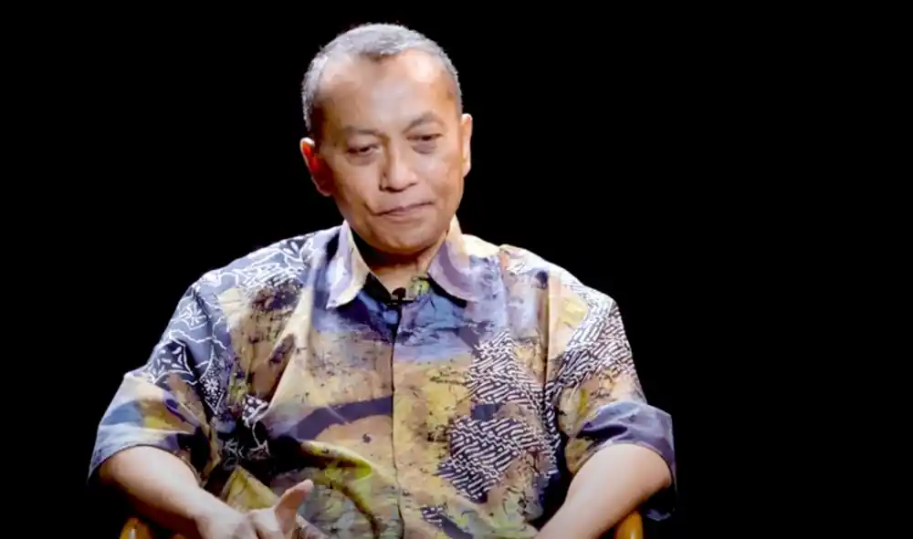 Farid Poniman dalam sebuah wawancara untuk channel YouTube dengan pendiri Yayasan Cinta Qur’an Fatih Karim