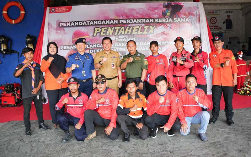 Peran Aktif Relawan Purwakarta Kerja Sama Pentahelix Untuk Penanggulangan Kebakaran