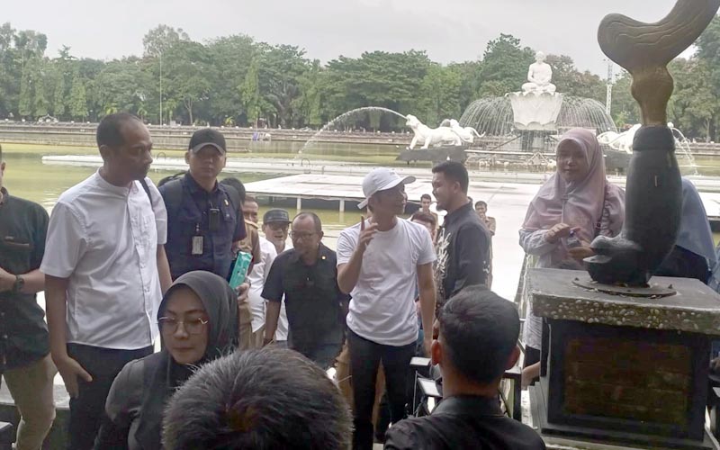 Binzein Tinjau Kesiapan Pertunjukan Air Mancur Sri Baduga Purwakarta