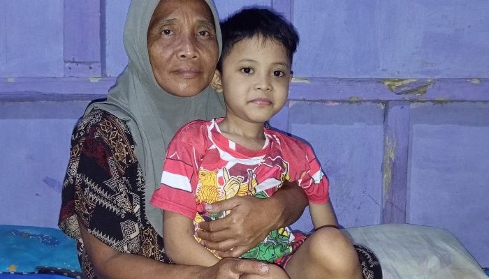 Perjuangan Ibu di Purwakarta: Empat Tahun Dampingi Anak Difabel, Titin Suhartini Harap Bantuan Gubernur Jabar
