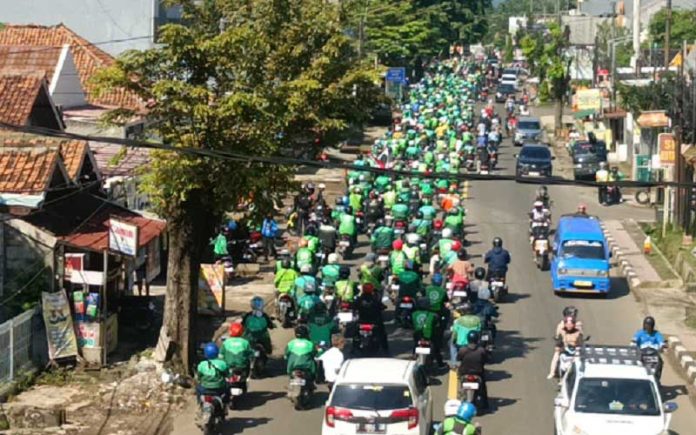demo-ojol-purwakarta Demontrasi pengemeudi pjol di Purwakarta