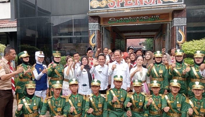 Dari Sampah Jadi Karya: Ecobrick SMPN 1 Purwakarta Dipuji Menteri LHK