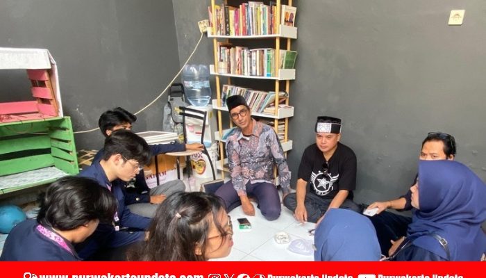 Gali Sejarah Dalem Sholawat, Mahasiswa IPB KKN Literasi Disambut Bela Purwakarta
