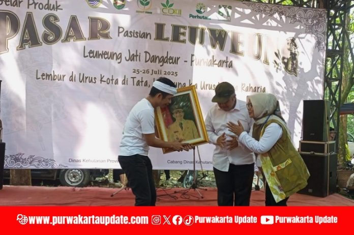 Bupati-Purwakarta-Saepul-Bahri-Binzein