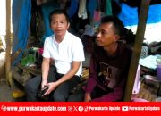 Om Zein Bongkar Rumah Reyot Warga Purwakarta, Dari Gubug Jadi Rumah Layak Huni