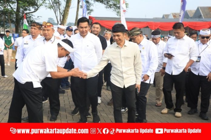 Pelayanan-Publik-di-desa-dangdeur