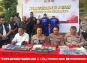 Polres Purwakarta Bongkar Sindikat Ganjal ATM: Dua Pelaku Ditangkap, Puluhan Kartu ATM dan Sejumlah Barang Bukti Lainnya Diamankan