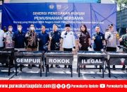 Kejari Purwakarta Musnahkan Rokok Ilegal hingga Narkoba