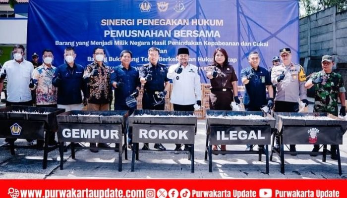 Kejari Purwakarta Musnahkan Rokok Ilegal hingga Narkoba
