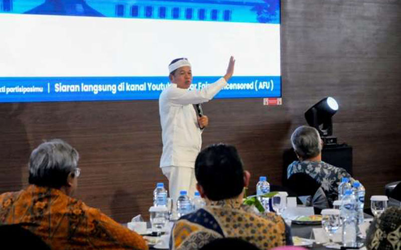 Gubernur Jawa Barat Dedi Mulyadi