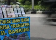 Hukum Tukar Uang Baru Lebaran dengan Potongan: Halal atau Riba?