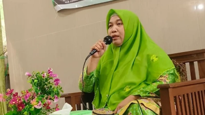 Aksi sosial Muslimat NU Purwakarta membagikan sembako dan kegiatan Ramadan.