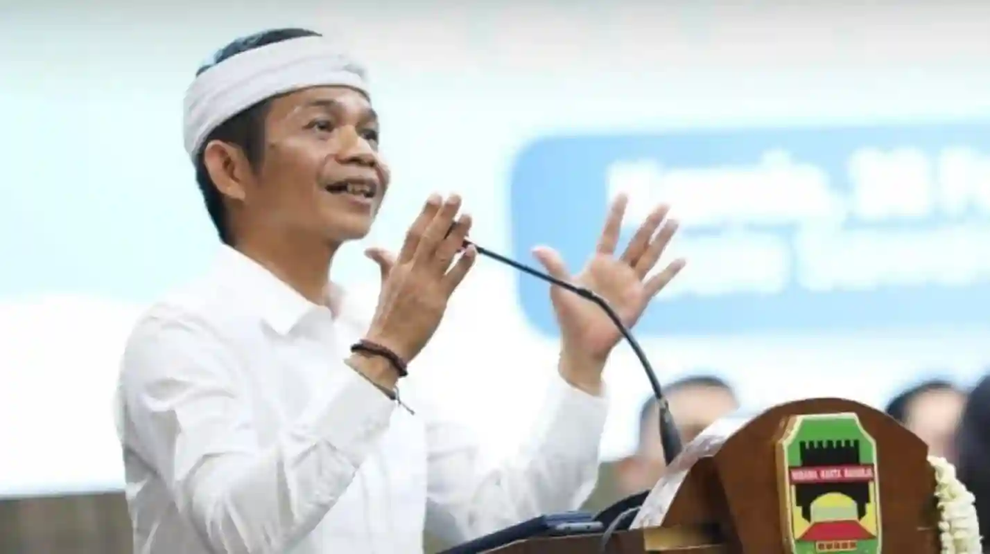 Om Zein pastikan uang bansos Ma Ecih Rp 10,1 juta kembali ke keluarga di Purwakarta.