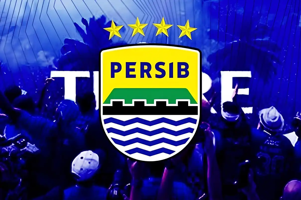 Pemain Persib Bandung bersiap menghadapi Borneo FC di Stadion Segiri Samarinda