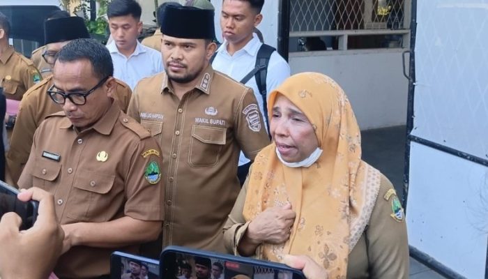 Guru SMAN 1 Purwakarta Maafkan Siswa yang Mengoloknya, Bu Atun: Saya Ingin Mereka Jadi Lebih Baik