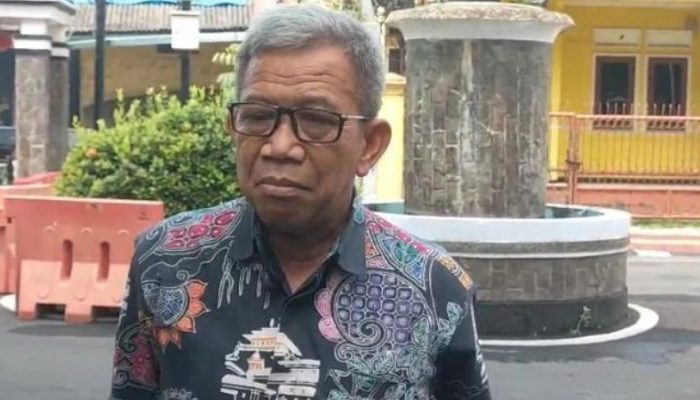 Viral Siswa Acungkan Jari Tengah ke Guru, Pengamat Pendidikan Soroti Krisis Adab dan Peran Orang Tua