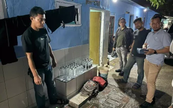 Tekan Aksi Kriminalitas, Satres Narkoba Polres Purwakarta Gelar Razia Miras