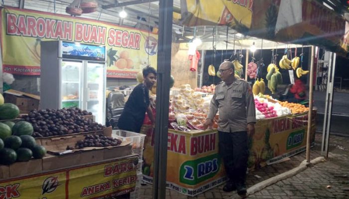 Polsek Pasawahan Ingatkan Pedagang Saat Jualan Larut Malam