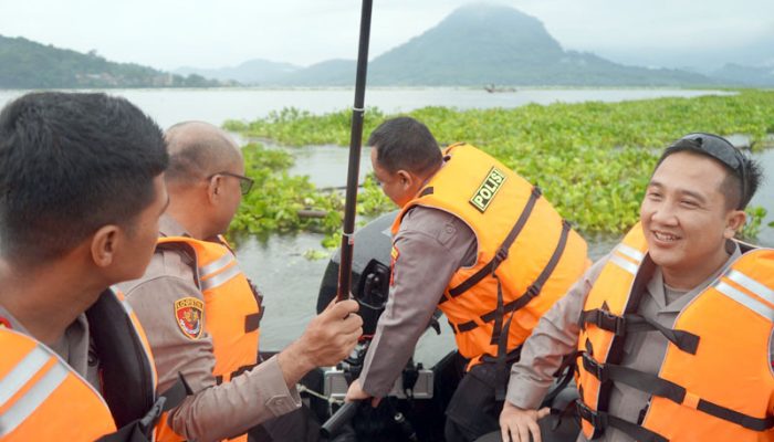 Sinergi Sat Polairud, Kapolres Purwakarta Gelar Patroli Perairan